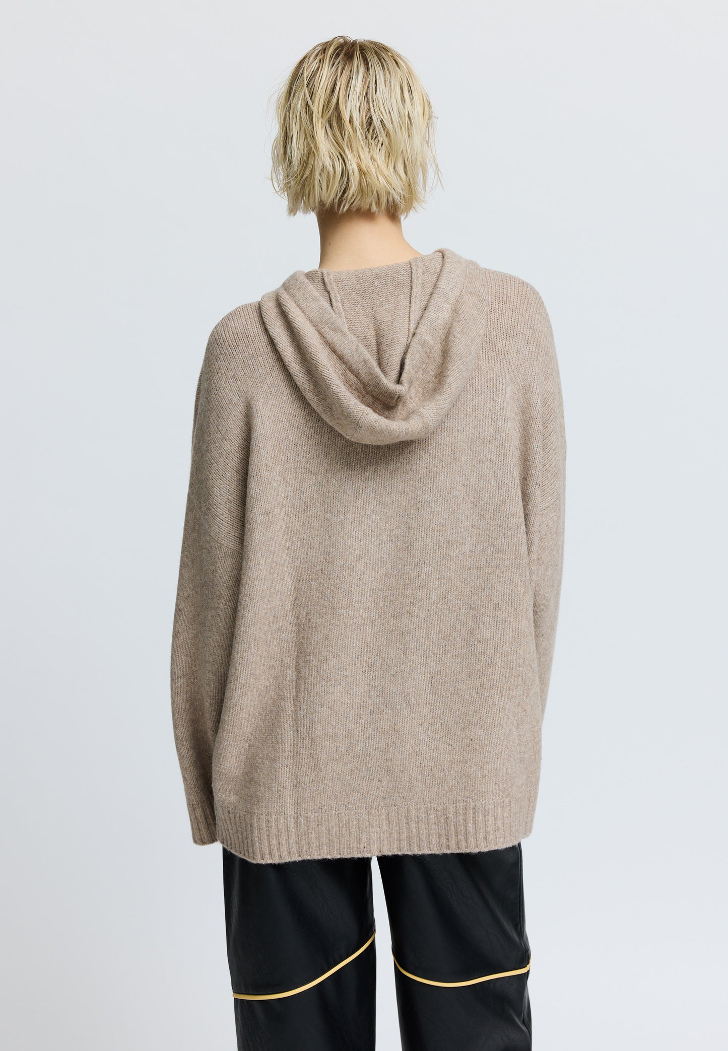 CharlieRS Knit Beige Melange