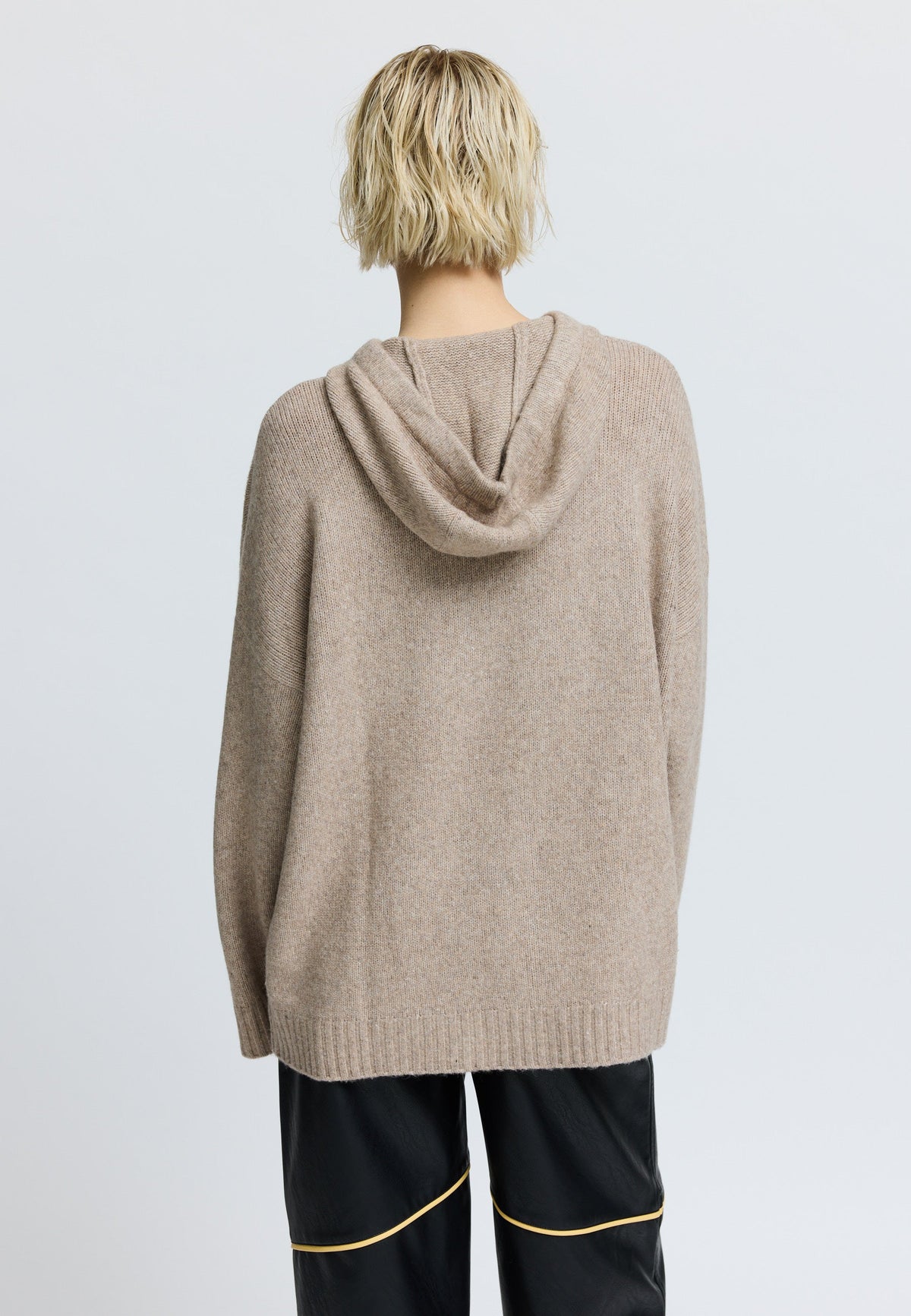CharlieRS Knit Beige Melange