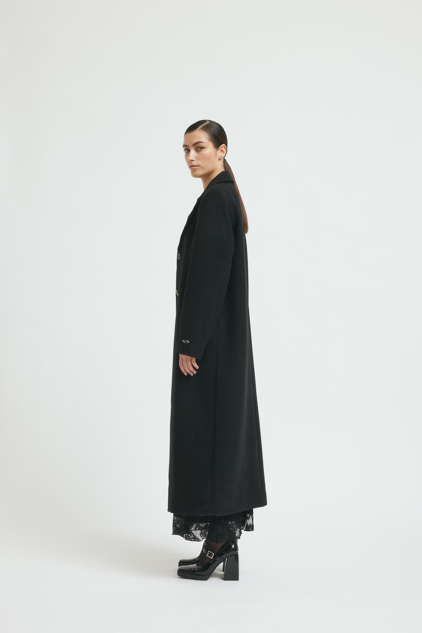 TrivahRS Coat Black